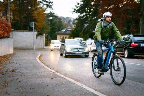 Adapting Your E-Bike for Different Seasons